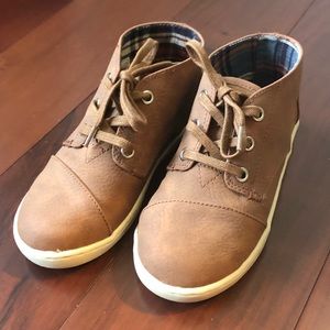 Toms Youth Sz 13 Brown Faux Leather Boots